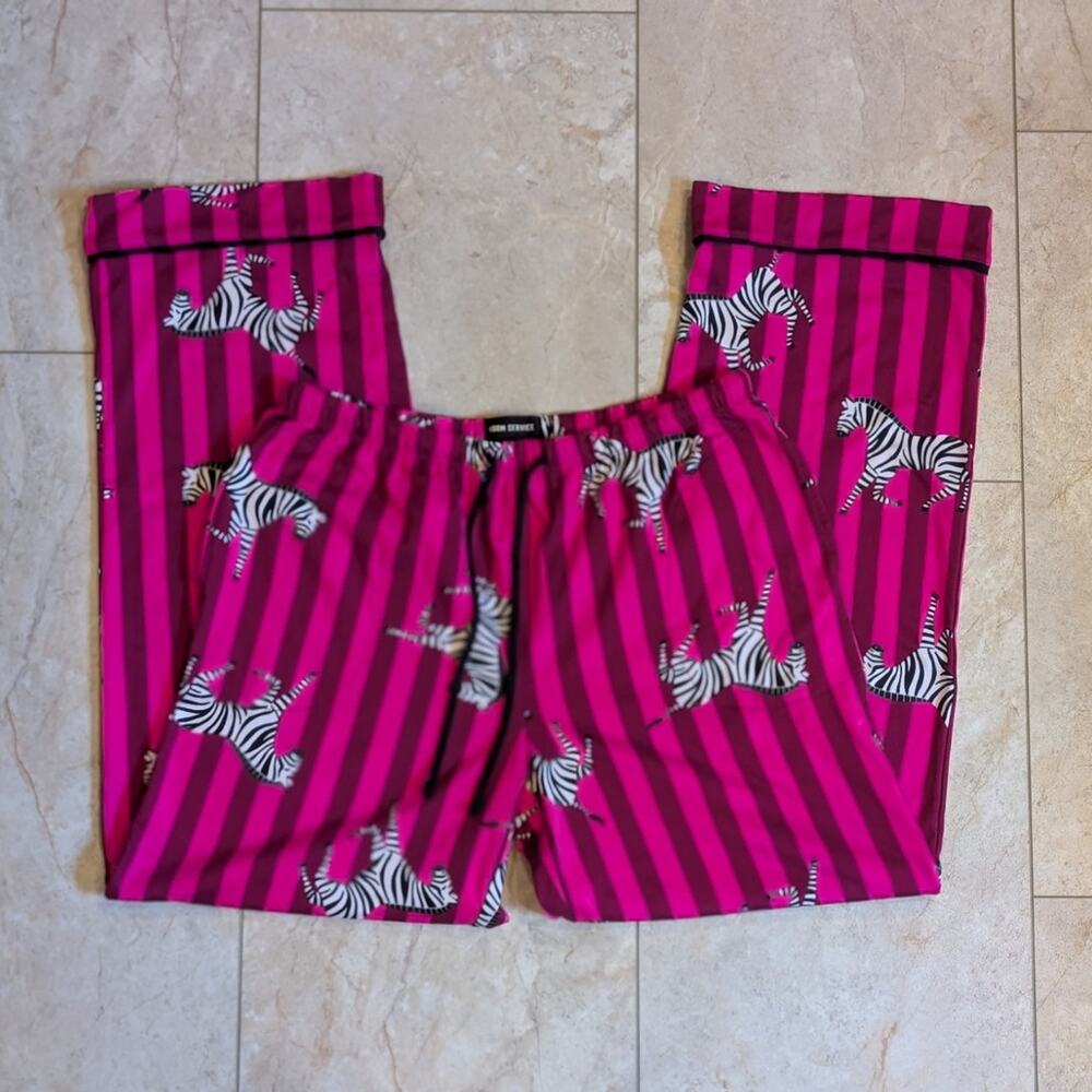 Room Service Womens Pajama Set Pink Zebra Lounge Sleepwear M TikTok Viral Trend
